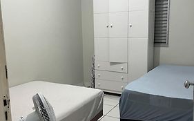 Hostel França - Quarto 2